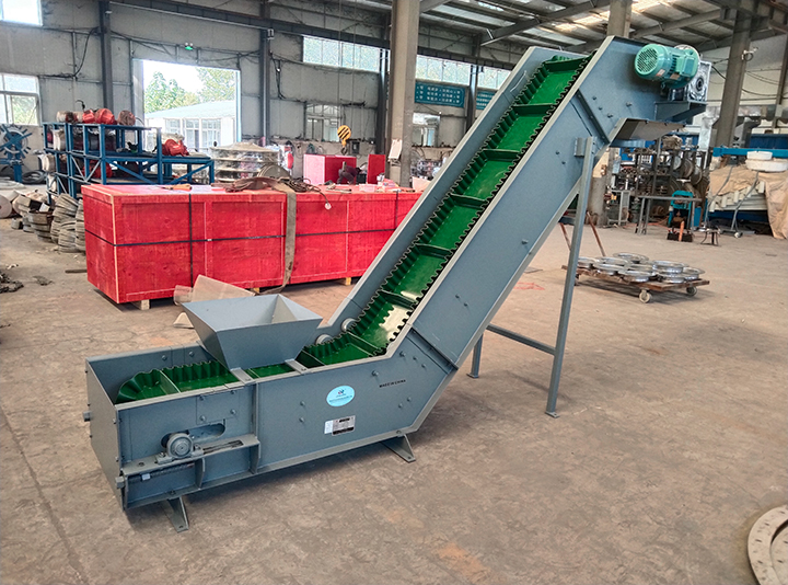 皮帶機(jī)輸送物料角度是多少？